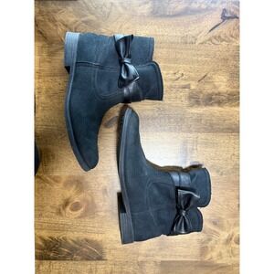 EUC Girls UGG Kids' Joanie‎ Bow Boots black size 6